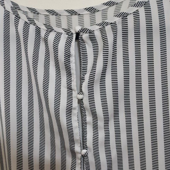 Vero Moda striped button back XL top - Picture 4 of 5